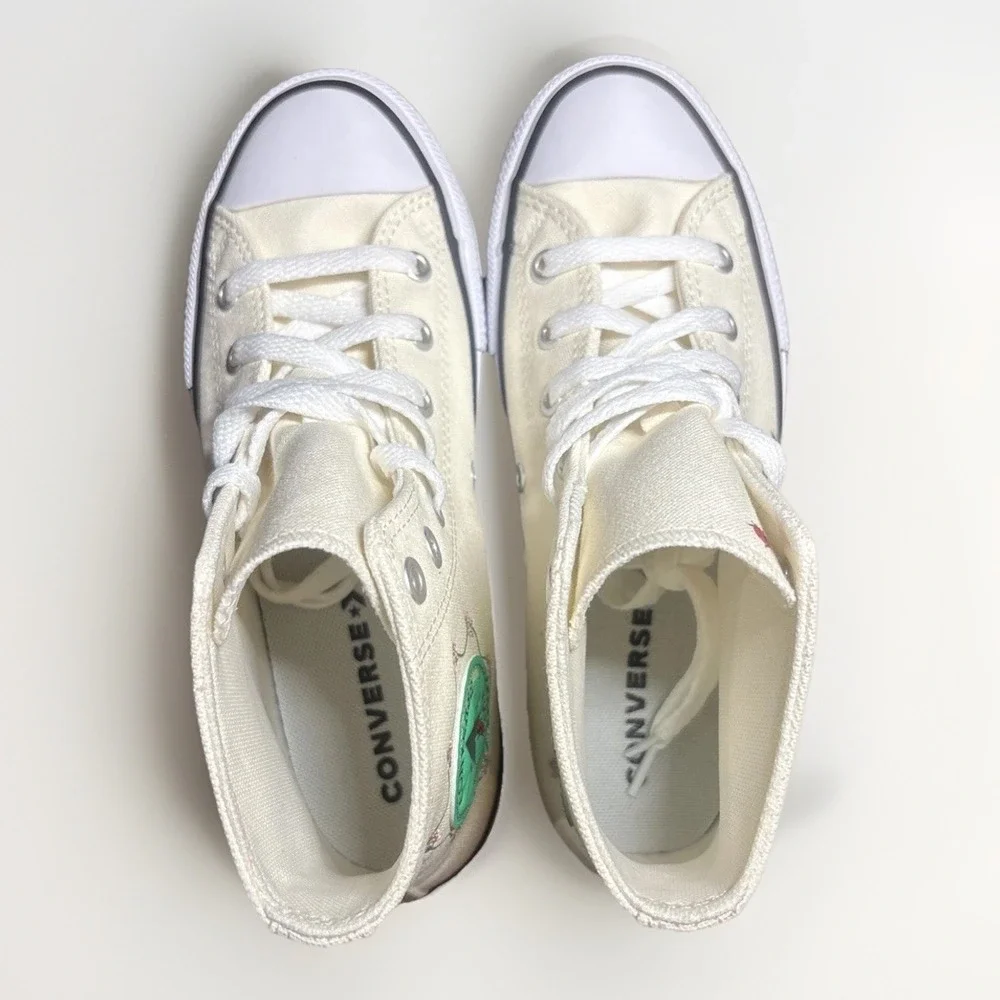 A14867F Converse Hi In Size 2.5 Youth